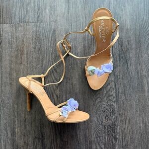 NWOT Vintage Valentino Flower Heels